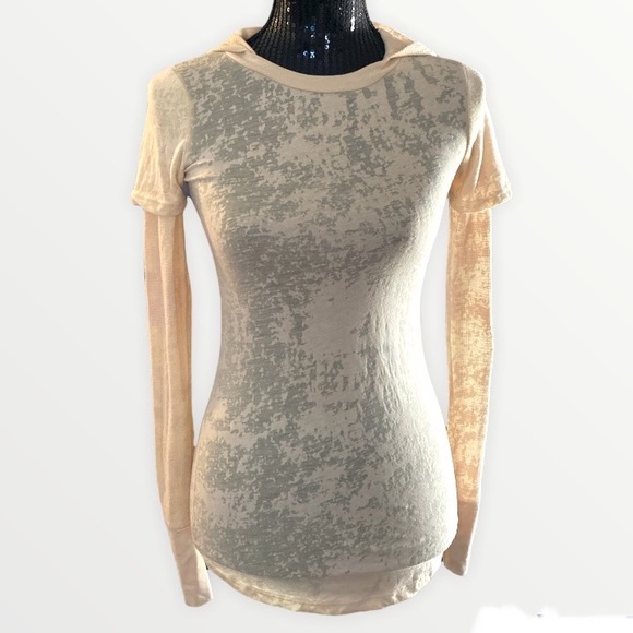 Free People top - Picture 4 of 10